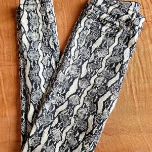 Wild Fable Snakeskin Animal Print Mid Rise Skinny Jeans